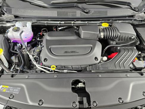 New 2026 Chrysler Pacifica Select w/ S Appearance Package image 12