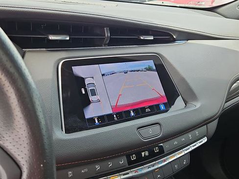 Certified 2023 Cadillac XT4 Sport AWD/4WD image 17