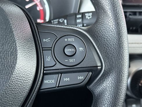 New 2025 Toyota RAV4 XLE image 29