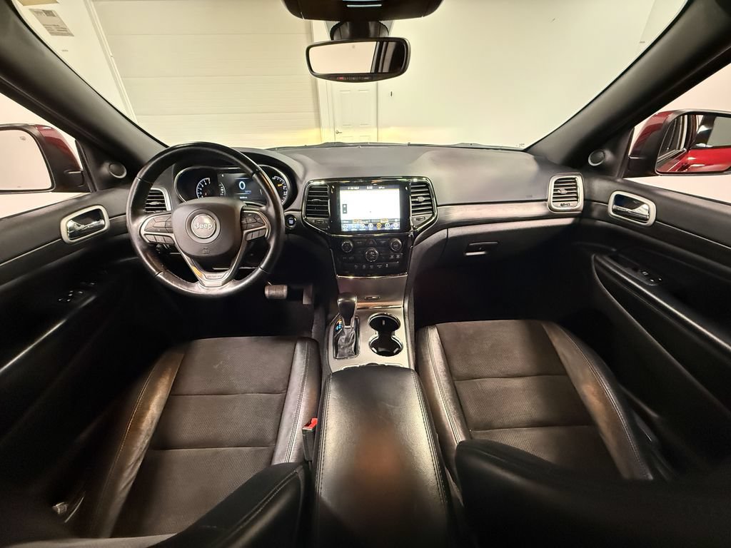 Used 2022 Jeep Grand Cherokee Laredo X AWD/4WD image 69