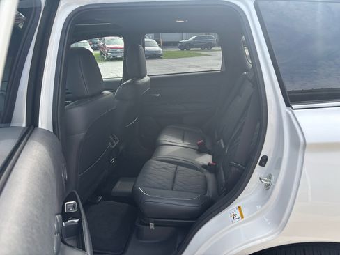 Used 2020 Mitsubishi Outlander GT image 10