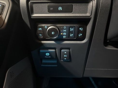 Used 2025 Ford F150 Raptor image 27