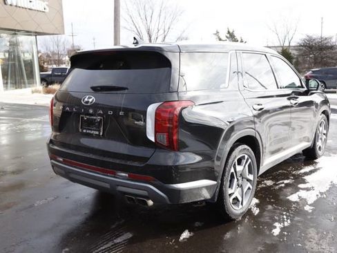 Used 2025 Hyundai Palisade Limited AWD/4WD image 3