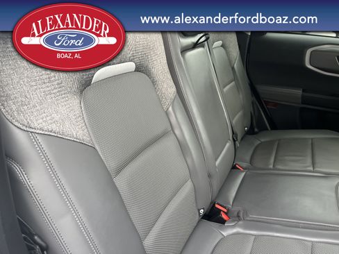 Used 2025 Ford Bronco Sport Badlands image 19