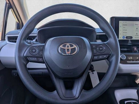 Used 2024 Toyota Corolla LE image 11