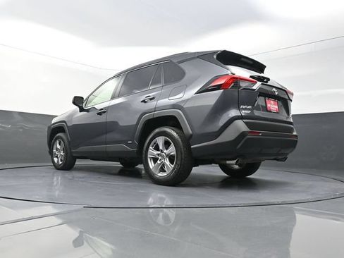 Used 2025 Toyota RAV4 LE AWD/4WD image 34