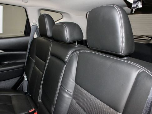 Used 2018 Nissan Murano SL w/ Moonroof Package AWD/4WD image 23
