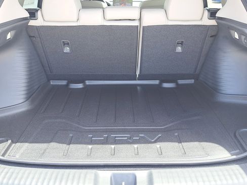 New 2026 Honda HR-V EX-L image 9