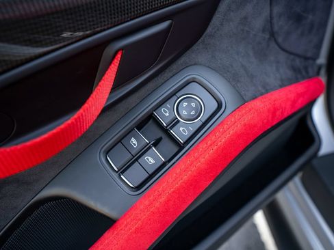 Used 2018 Porsche 911 GT2 RS RWD image 36