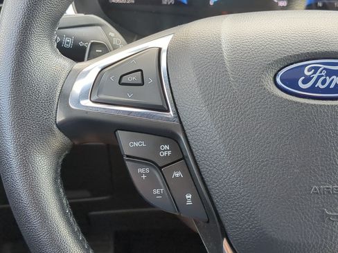 Used 2021 Ford Edge Titanium w/ Equipment Group 301A AWD/4WD image 20
