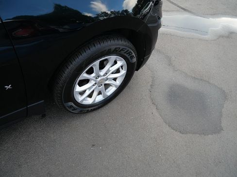 Used 2019 Chevrolet Equinox LS AWD/4WD image 31