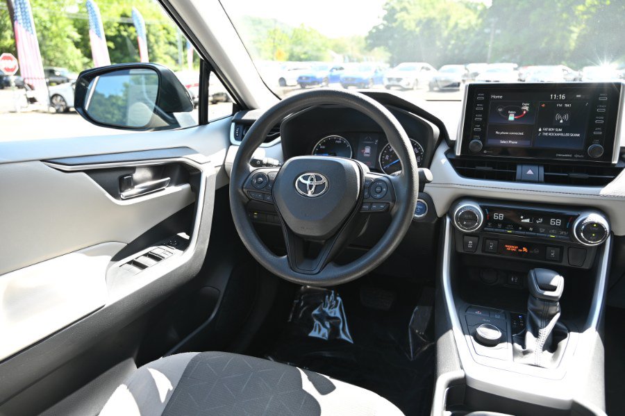 Used 2019 Toyota RAV4 XLE AWD/4WD image 12