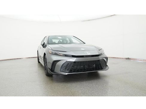 New 2026 Toyota Camry SE image 30