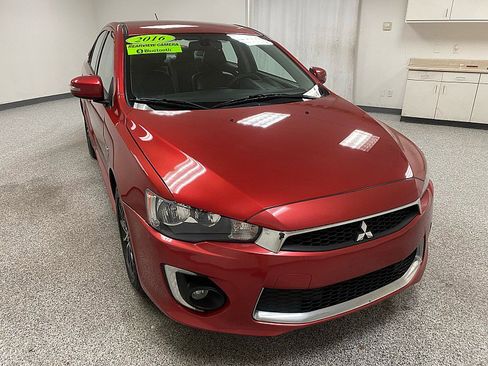 Used 2016 Mitsubishi Lancer SEL image 3