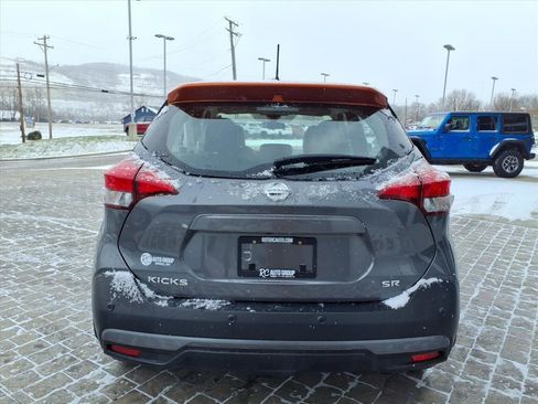Used 2020 Nissan Kicks SR w/ SR Premium Package image 7