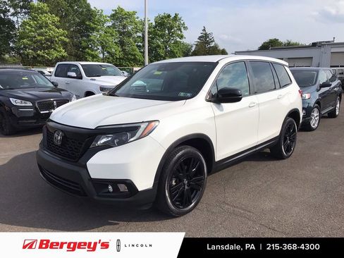 Used 2021 Honda Passport Sport image 1
