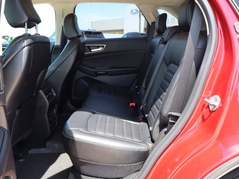 Used 2023 Ford Edge SEL w/ Convenience Package image 11