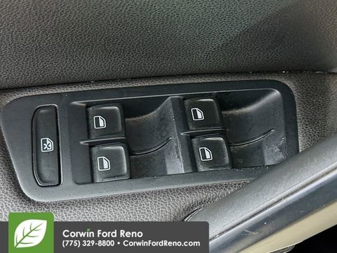 Used 2015 Volkswagen Golf S FWD image 16