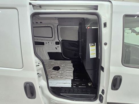 Used 2020 RAM ProMaster City Tradesman SLT FWD image 16