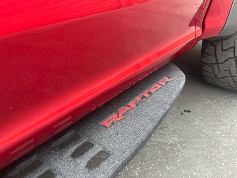 Used 2018 Ford F150 Raptor w/ Equipment Group 802A Luxury image 18