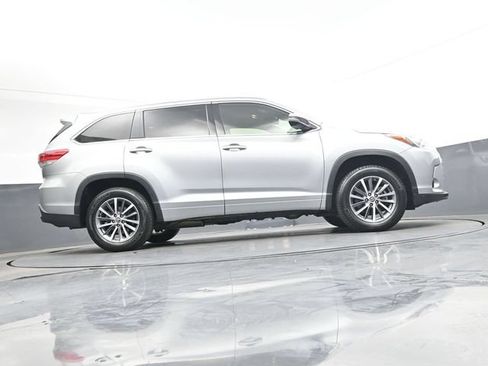 Used 2018 Toyota Highlander XLE FWD image 31
