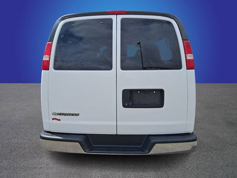 Used 2019 Chevrolet Express 3500 LT w/ LT Preferred Equipment Group RWD image 5