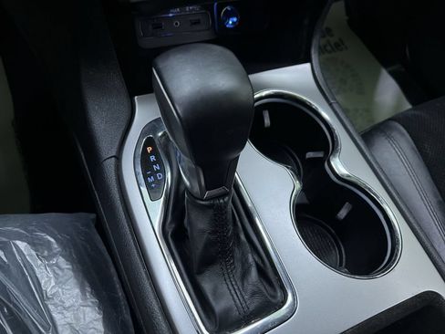 Used 2018 Jeep Grand Cherokee Altitude AWD/4WD image 25