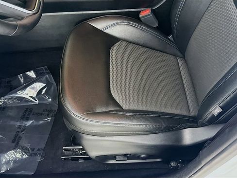 Used 2024 Jeep Compass Latitude w/ Convenience Group image 18