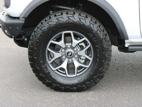 Used 2024 Ford Bronco Badlands AWD/4WD image 18