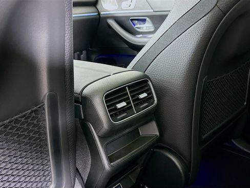 New 2026 Mercedes-Benz GLE 580 4MATIC image 28