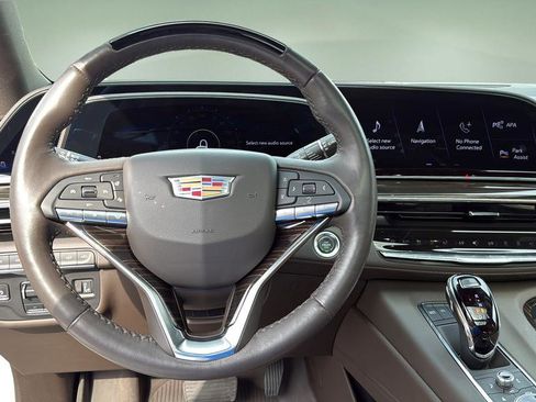 Used 2024 Cadillac Escalade Sport w/ LPO, ONYX Package image 33