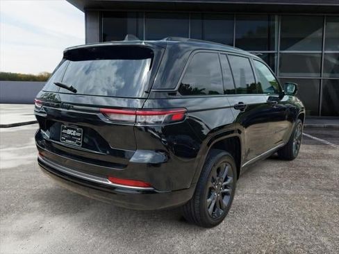 New 2026 Jeep Grand Cherokee Limited AWD/4WD image 29