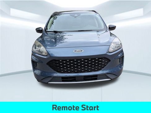 Used 2020 Ford Escape SE Sport image 11