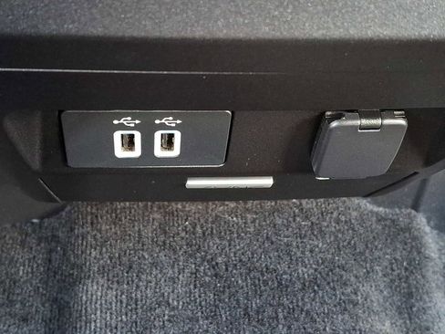 Certified 2018 Ford F150 XLT w/ Equipment Group 302A Luxury image 25