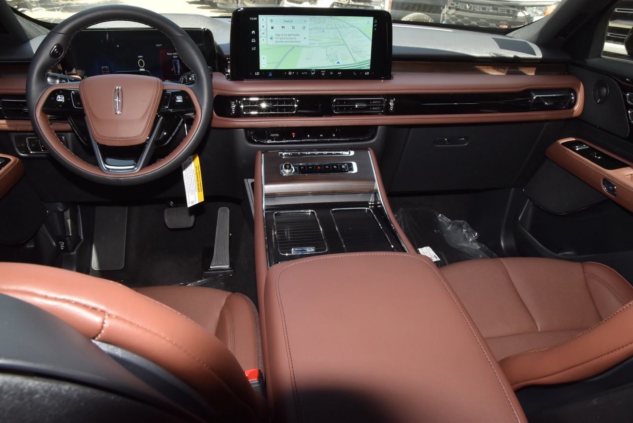 New 2026 Lincoln Aviator Reserve AWD/4WD image 17