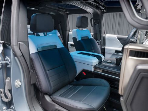 Used 2024 GMC Hummer EV 3X w/ Omega Edition AWD/4WD image 57