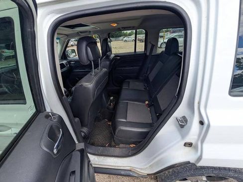 Used 2014 Jeep Patriot Latitude w/ Freedom Edition Package FWD image 23