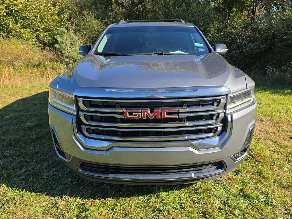Used 2022 GMC Acadia AT4 w/ Trailering Package AWD/4WD image 2