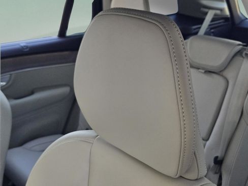New 2026 Volvo XC90 B6 Ultra w/ Protection Package AWD/4WD image 13