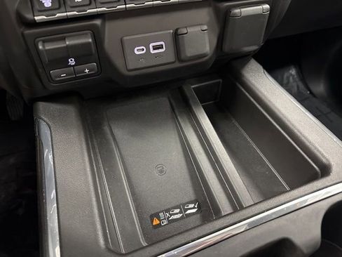 Used 2022 GMC Sierra 3500 AT4 w/ AT4 Preferred Package image 48