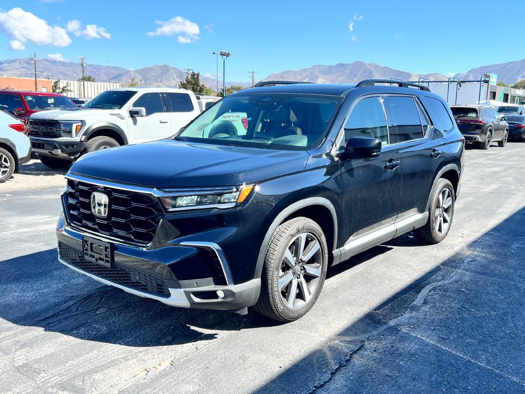 Used 2023 Honda Pilot Elite image 2