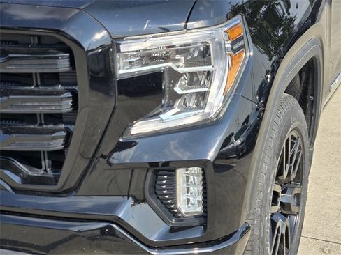 Used 2020 GMC Sierra 1500 Elevation w/ Elevation Value Package image 8