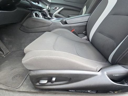 Used 2023 Chevrolet Camaro LT w/ Technology Package image 13