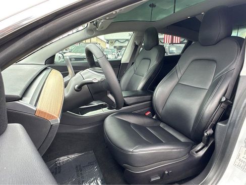 Used 2020 Tesla Model 3 Standard Range Plus image 8