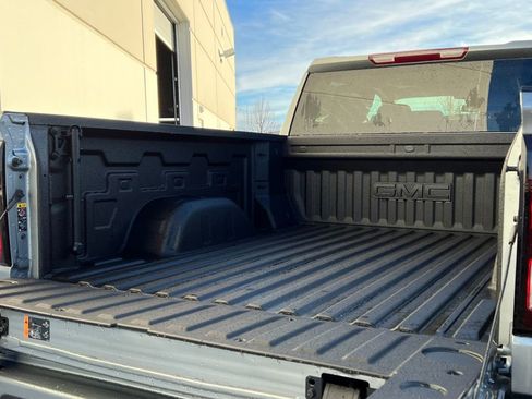 New 2025 GMC Sierra 1500 Elevation image 8