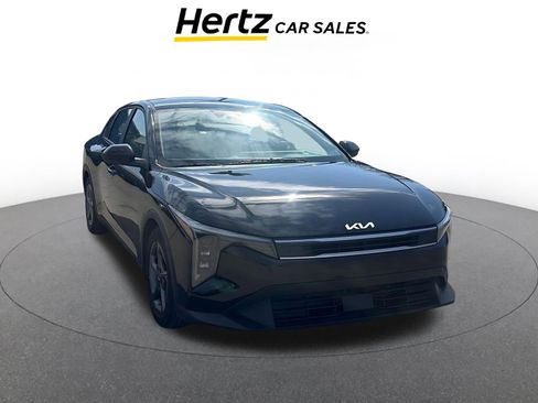 Used 2025 Kia K4 LXS image 1