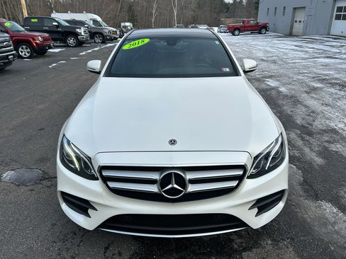 Used 2018 Mercedes-Benz E 300 E 300 4MATIC Sedan image 9