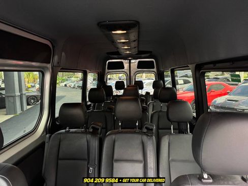 Used 2020 Mercedes-Benz Sprinter 2500 image 19