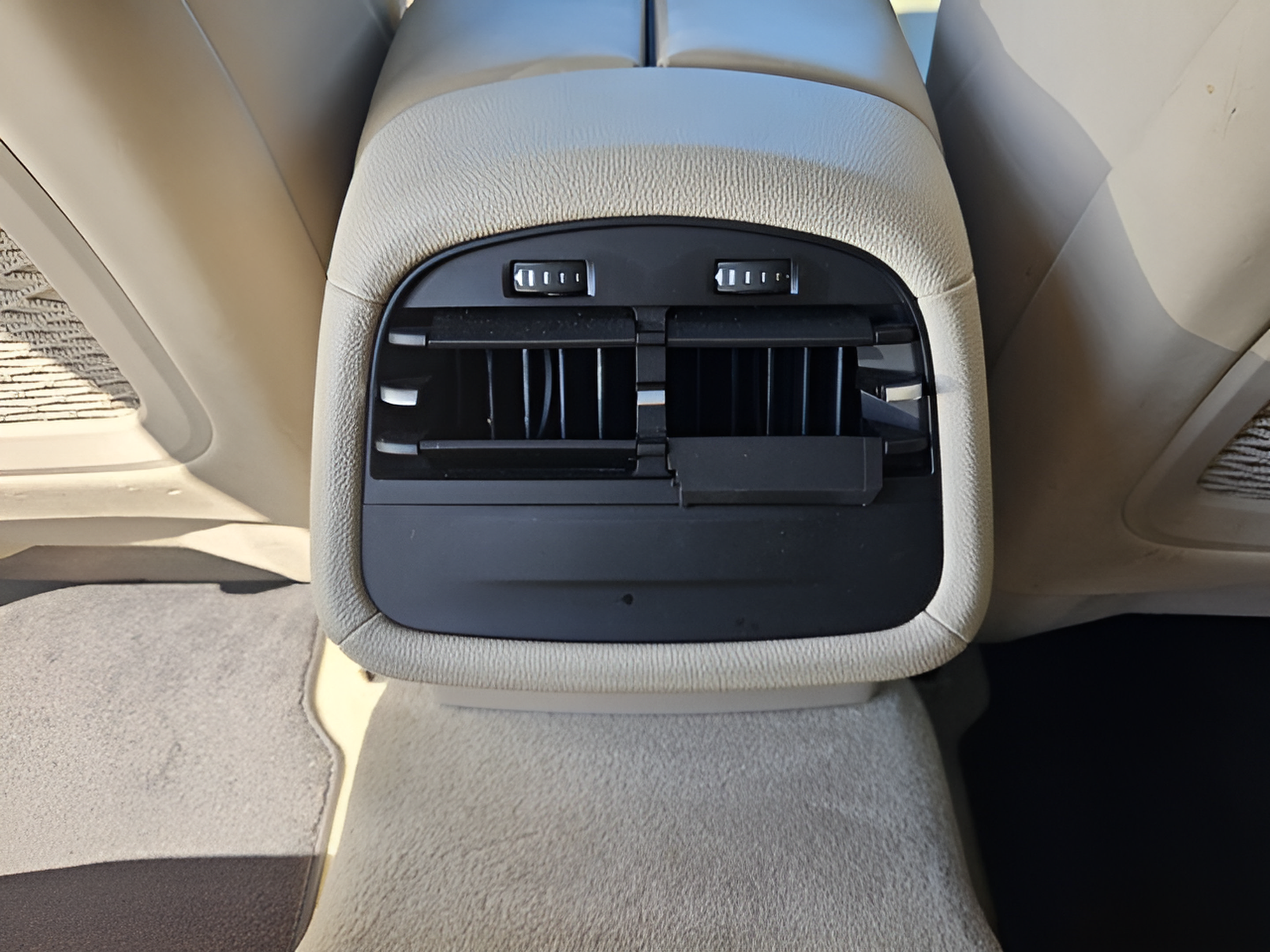 Used 2014 Maserati Ghibli RWD image 10