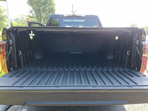 Used 2024 Toyota Tundra Platinum AWD/4WD image 27